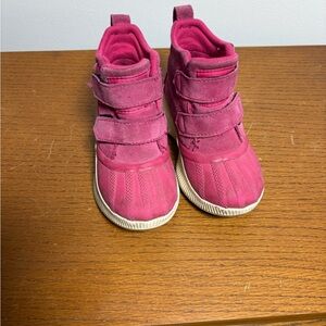 Sorel Kids' Fuchsia Velcro Boots